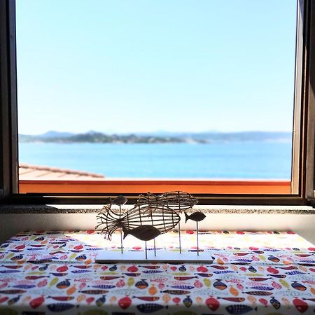 Appartamentino Panoramico...Con Finestra Sul Mare! 라마달레나 외부 사진